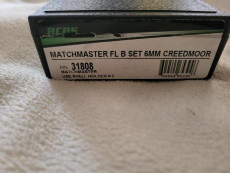 Vendo dies Matchmaster FL B Set 6MM Creedmor , en muy buen estado, se compone de un die calibrador completo 01