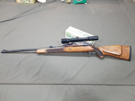 Vendo rifle Sako en calibre 300wm con bases/monturas Shuler y visor por 700€.
Saludos. 11