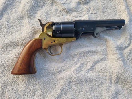 Quitado de la venta Fili Pietta 1851 calibre 44 que nunca se ha disparado, pequeña marca en la pieza para 01