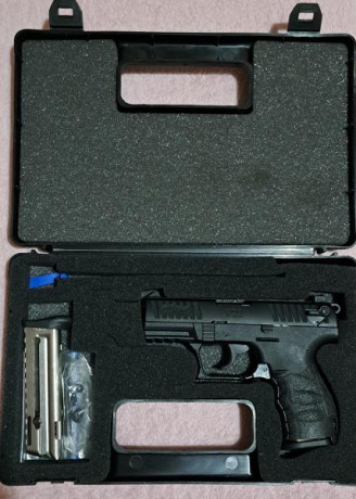 Walter p22Q esta como nueva no he tirado más de 15 cajas
El arma está en bilbao, guiada con licencia F
precio 00