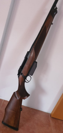 Se vende Sauer 202 con calibre 7 Remington magnum, cañón acanalado, dos cargadores de 3 y 5 cartuchos, 01