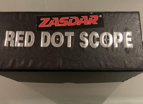 A la venta este red dot Zasdar ZS1X30A de 1x30mm.
Punto rojo/verde con varias intensidades.
Montado solo 02