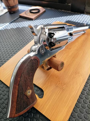 Se vende revólver, de Pietta, Remington New Model Army 1858, c. 44 y 5½", de acero inoxidable Zigrinata 02