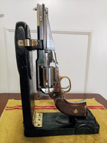 Se vende revólver, de Pietta, Remington New Model Army 1858, c. 44 y 5½", de acero inoxidable Zigrinata 20