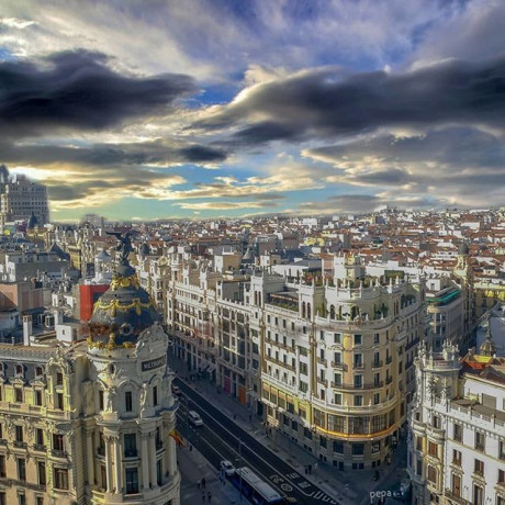 Buenas a todos , soy de Madrid, me encantan las armas.
Ahora tengo la licencia D y E, me gustaría conseguir 50