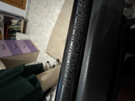 Buenas noches.

Vendo rifle savage de cerrojo, calibre 17hmr, con pocos tiros disparados. 

Se entrega 00