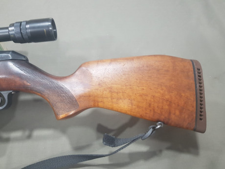 Vendo rifle HK 940 en calibre 7x64 con montura original de 25 por 600€.
Saludos. 00