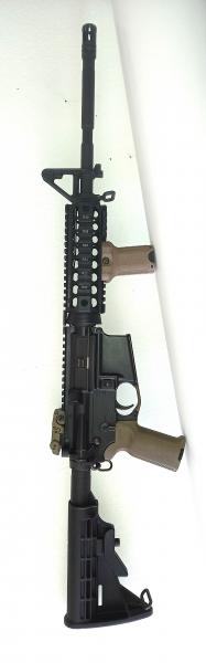 Rifle AR15 semiauto DPMS Panther Arms en 6.8SPC. Estado impecable. Guardamanos Midwest Industries (también 00