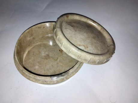 Vendo varios articulos de militaria 100