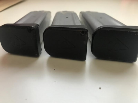 3 cargadores Infinity con tapas y muelles originales para 9/38 mm precio 160€ los tres. 00