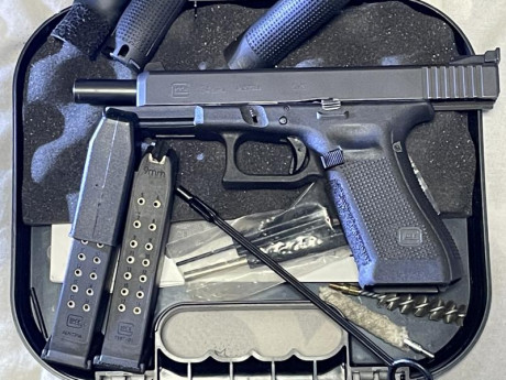 Vendo: pistola Glock 34 generación 4. 
 Calibre 9mm (9x19), 9 parabellum 
 Guiada en F y ubicada en Madrid. 02