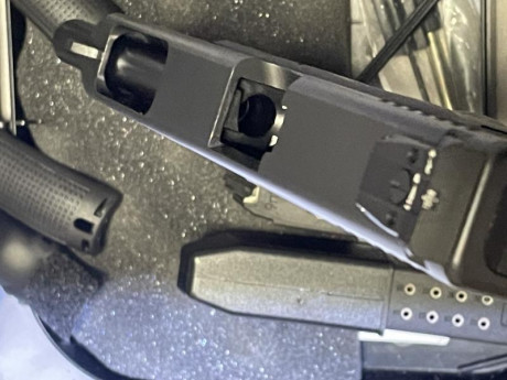 Vendo: pistola Glock 34 generación 4. 
 Calibre 9mm (9x19), 9 parabellum 
 Guiada en F y ubicada en Madrid. 21