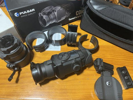 VENDIDO   visor monocular termico Core FXQ50 BW. En perfectas condiciones de uso con su caja y maletin 01