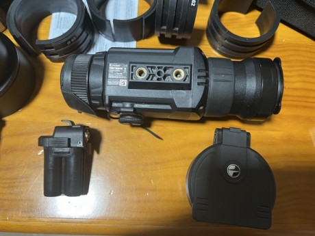 VENDIDO   visor monocular termico Core FXQ50 BW. En perfectas condiciones de uso con su caja y maletin 00