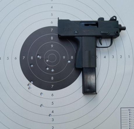 MPA Defender pistola semiautomática calibre 9x19 con un precario sistema de puntería no es para nada un 01