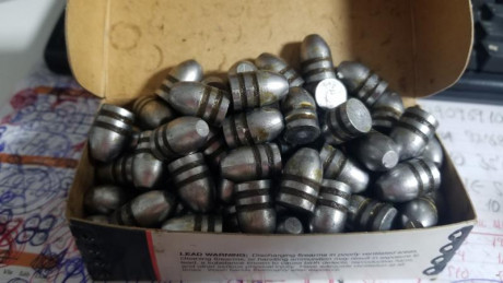 Buenas tardes

Pongo a la venta 200 vainas nuevas a estrenar del 45 LC y 228 puntas de plomo para ese 02