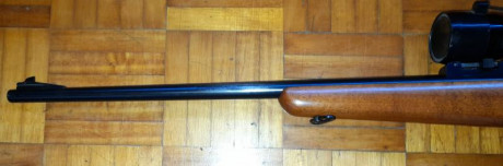 Vendo carabina Sako P54, calibre 22lr, en buen estado general, con marcas de uso, tiene reparada la tabla 20