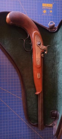 Buenas compañeros.

Vendo pistola Hege Uberlinger cal 33 hecha en Alemania.
Cañón de acero Krupp 

Conjunto 12