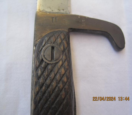 -- SE VENDE: 

-- Cuchillo COES -- FNT, fabricado en la Fábrica Nacional de Toledo, de dotación como cuchillo 12