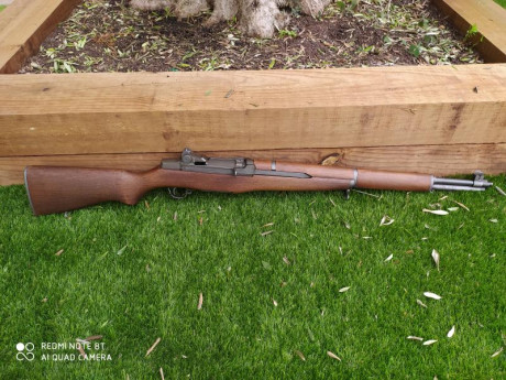    Buenas tardes

Pongo a la venta un rifle M1 Garand calibre 30-06.

Fabricado por Springfield Armory 02