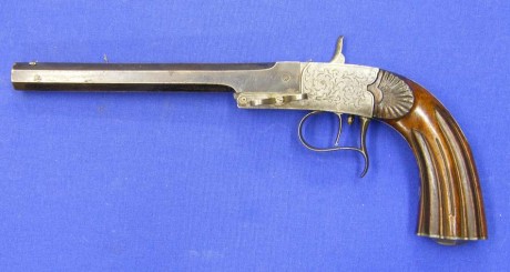 Voy a colocar unas fotos de un arma larga alemana de llave de mecha del siglo XVI. 41