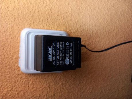 Buenas.
Me han regalado una emisora de 27mhz y su antena, de esas que llevan los camioneros. 
Tenia pensado 11