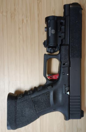 Hola...
Vendo Glock 35 40SW con 2 cargadores de 18 y 2 de 15.
Funda para linterna ,y linterna contrapeso 01