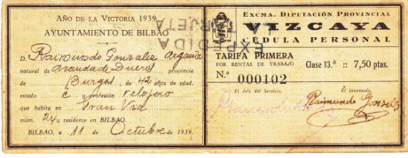  EN RECUERDO Y HOMENAJE A LOS QUE YA NO ESTÁN. 

Si pones en  GOOGLE    PASAPORTES EN LA MEMORIA   da 132