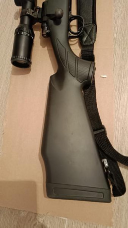 Vendo Remington 700 rifle calibre 7mm rem. Mag. Equipado con culata bergara sintética negra monturas apel 21