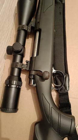 Vendo Remington 700 rifle calibre 7mm rem. Mag. Equipado con culata bergara sintética negra monturas apel 20