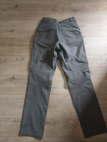 Buenas a todos, he pedido este pantalón KUIU en su página oficial pero me he equivocado en la talla.
Lo 00