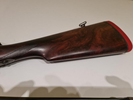 Se vende escopeta superpuesta Ugartechea 
-modelo 153
-calibre 12/70
-cañones de 72 cm
- 7 y 9 décimas 12