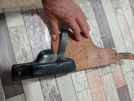 Sólo quedan este par de cachas 40 € 130