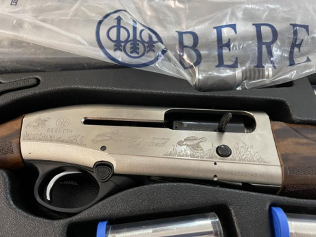 Se vende beretta upland A400 con kick off en perfecto estado mui poco uso se compró en el 2022 y se a 02