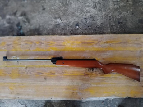Hola pues eso que vendo esta carabina Norica mod.61 cal. 4.5. La carabina esta estupenda como nueva de 01