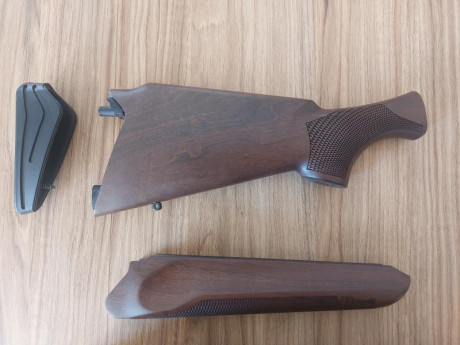 Se vende culata y guardamanos en madera de Benelli Argo E.

También se incluye cantonera de goma.


Muy 00