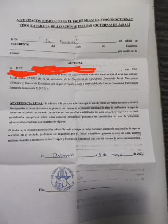 Muy buenas compañeros el otro día estuve recechando los corzos en Teruel y el muchacho llevaba un térmico 100