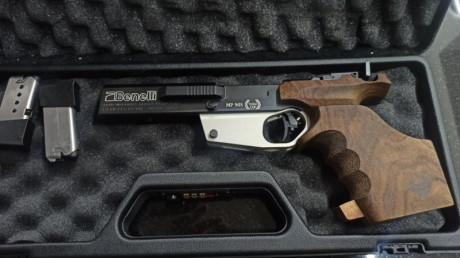 Buenas vendo Benelli WC90 CAL 32 estado impecable ,el arma tiene 2 años ,cacha L impoluta,el arma se encuentra 00