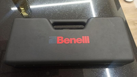 Buenas vendo Benelli WC90 CAL 32 estado impecable ,el arma tiene 2 años ,cacha L impoluta,el arma se encuentra 10