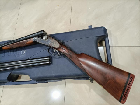 Extraordinaria arma,en un magnífico estado de conservación y con dos cañones de 66 y 71 cm y 2 y 4 uno 02