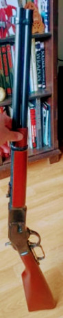 Pues eso, me gustaría saber qué tan resistente es el cajón de mecanismos del rifle de palanca Uberti Winchester 00