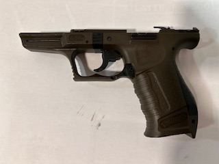 Pues lo dicho se pone a la venta este arma en excelente estado, es de una compañera del club de tiro que 01