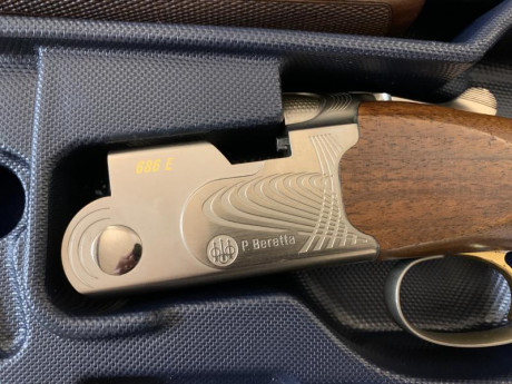 BERETTA 686 E TRAP
Cañon 76cm.
Culata ajustable.
Chokes fijos, de 2 y 1 estrella.

Precio: 1.500€.
No 01