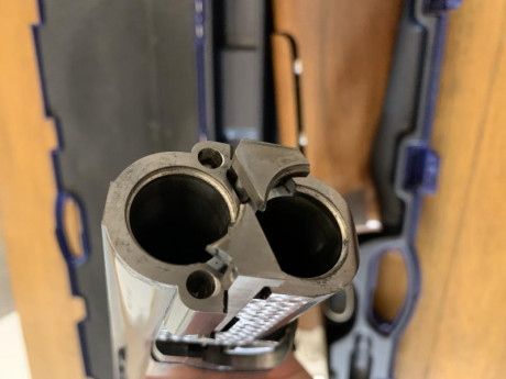BERETTA 686 E TRAP
Cañon 76cm.
Culata ajustable.
Chokes fijos, de 2 y 1 estrella.

Precio: 1.500€.
No 20