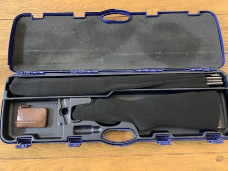 BERETTA 686 E TRAP
Cañon 76cm.
Culata ajustable.
Chokes fijos, de 2 y 1 estrella.

Precio: 1.500€.
No 30