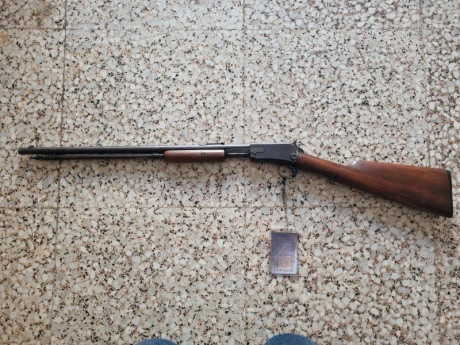 Se vende carabina WINCHESTER 1906 que dispara los tres calibres 22LR, 22 LARGO y 22 CORTO. Una carabina 01