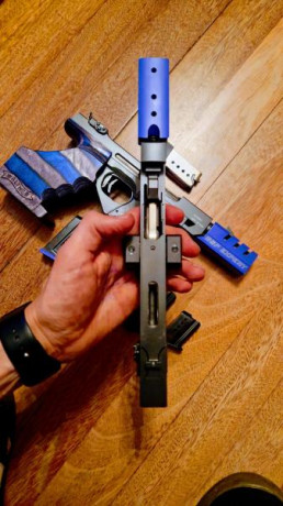 Vendo Walther GSP expert:
año 2021, nueva, se vende con dos carros 22lr y 32. maletín original. Está nueva.
rebajada 00