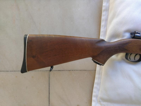 Vendo por exceso rifle Kettner 30.06 en perfecto estado. Habrá tirado un par de cajas de balas. Muy buena 00