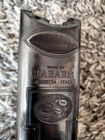 Vendo superpuesta sporting Fabarm modelo Gamma Lux, calibre 12, 71 cm de longitud cañón, monogatillo, 02