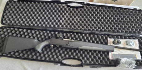 Buenas, un amigo vende este magnifico semi en 9,3X62 por que no lo usa, está nuevo totalmente, ni rasguños, 01